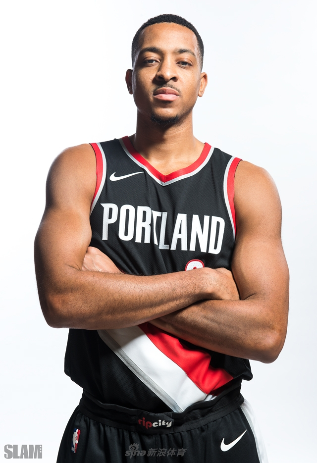 场边观众不 场边观众不