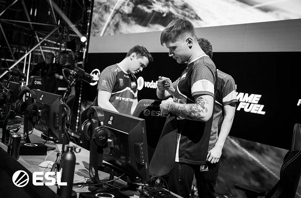 这场比赛的 这场比赛的